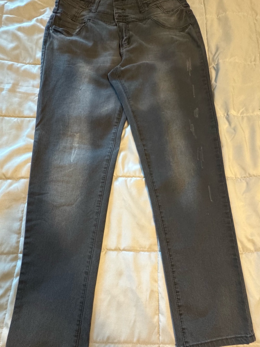 Women's Straight Leg Jeans in Faded Black